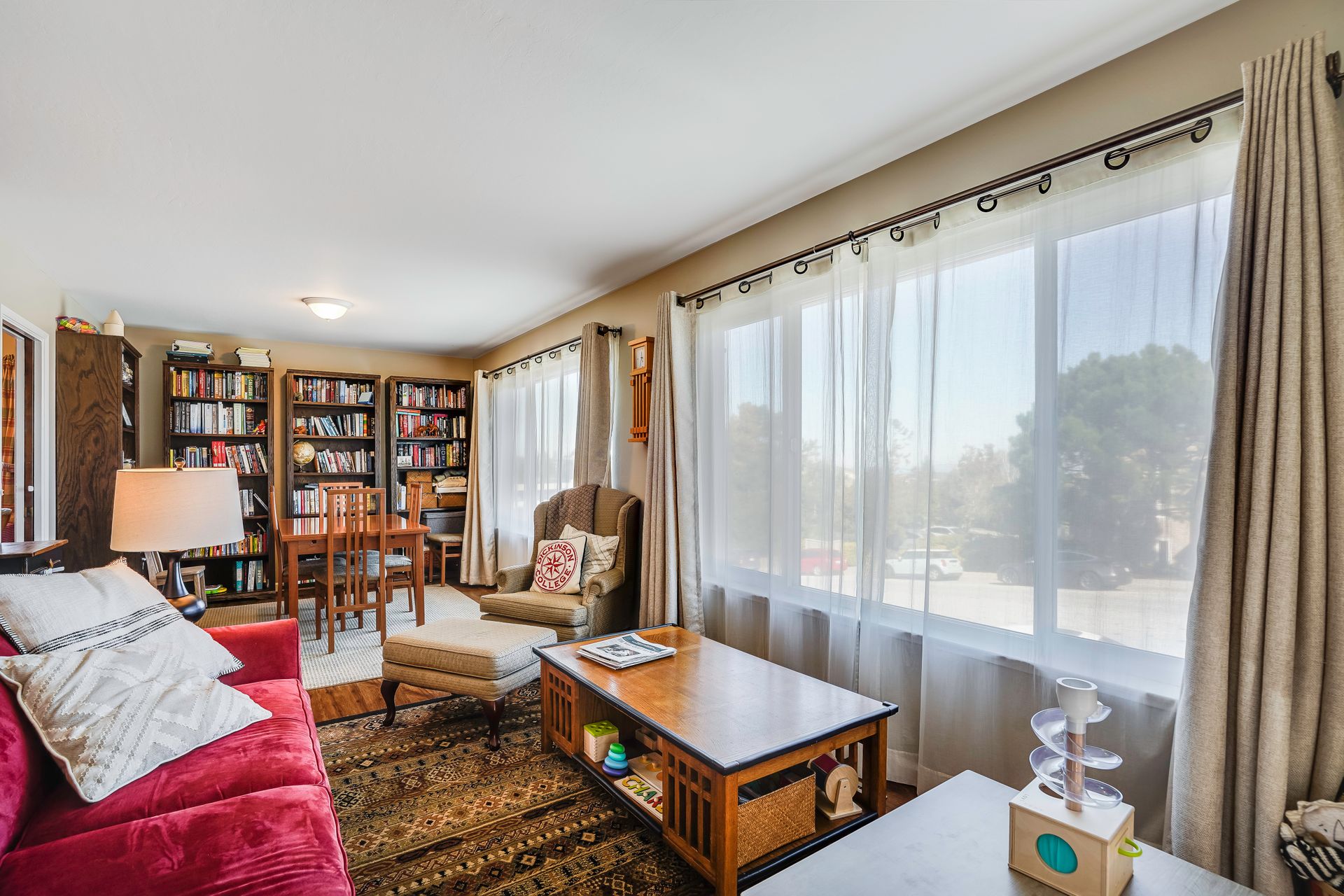 1111 1115 West Hilale Blvd San Mateo Ca 94402 1111 1115 West Hilale Blvd San, Round Table Laurelwood San Mateo Ca