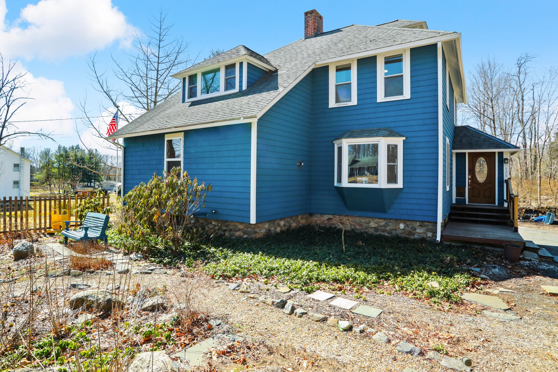 Beds 3 Baths 2.5 Living Space 2106 sq. ft.