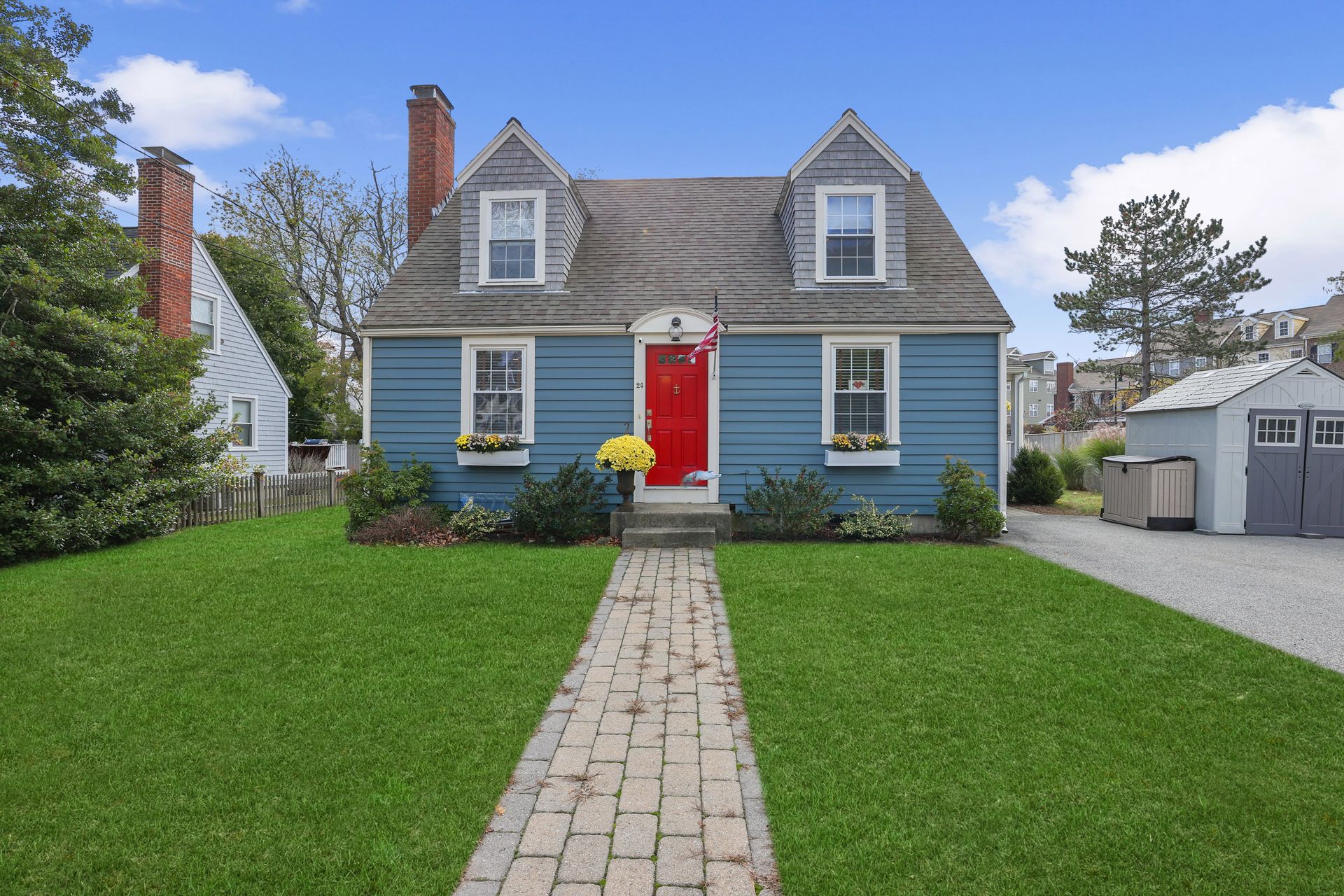 Beds 3 Baths 2.5 Living Space 2740 sq. ft.