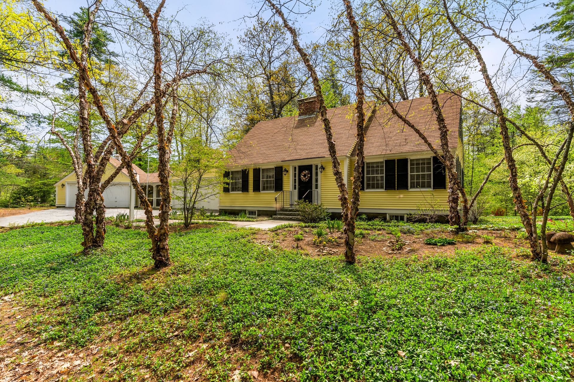 Bedrooms 4 Baths 3 Living Space 2000 Sq. Ft.