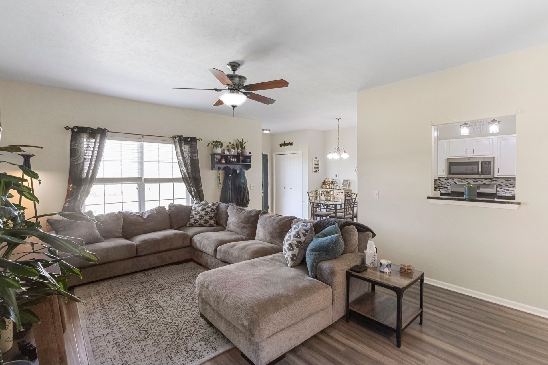 Beds: 2 Baths: 2 Living Space: 1210 Sq Ft Beds: 2 Baths: 2 Living Space: 1210 Sq Ft