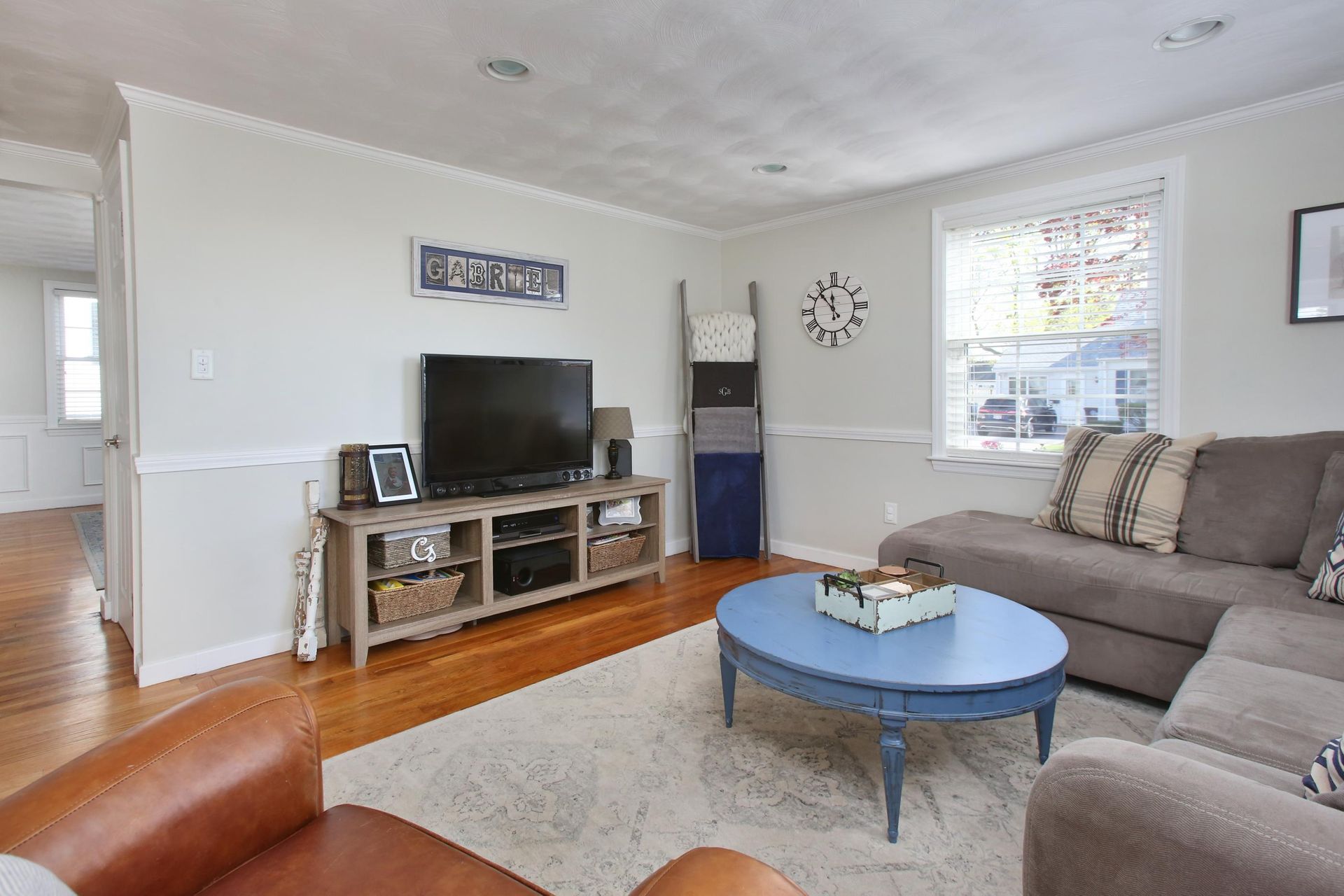 Bedrooms 3 Bathrooms 2 Living Space 1260 Sq. Ft.