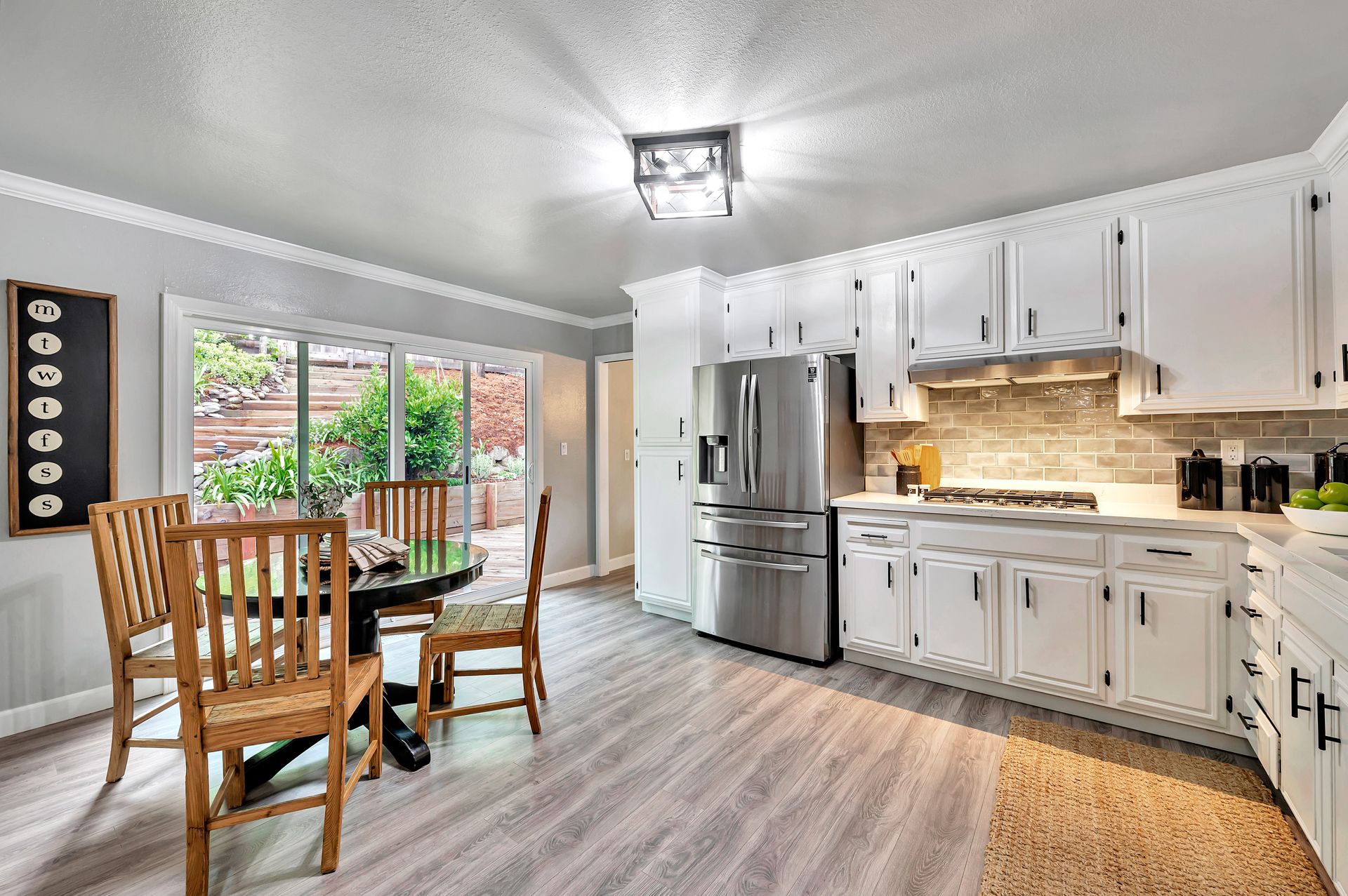 Beds: 4 Baths: 2 5 Living Space: 2414 Sq Ft Beds: 4 Baths: 2 5 Living Space: 2414 Sq Ft