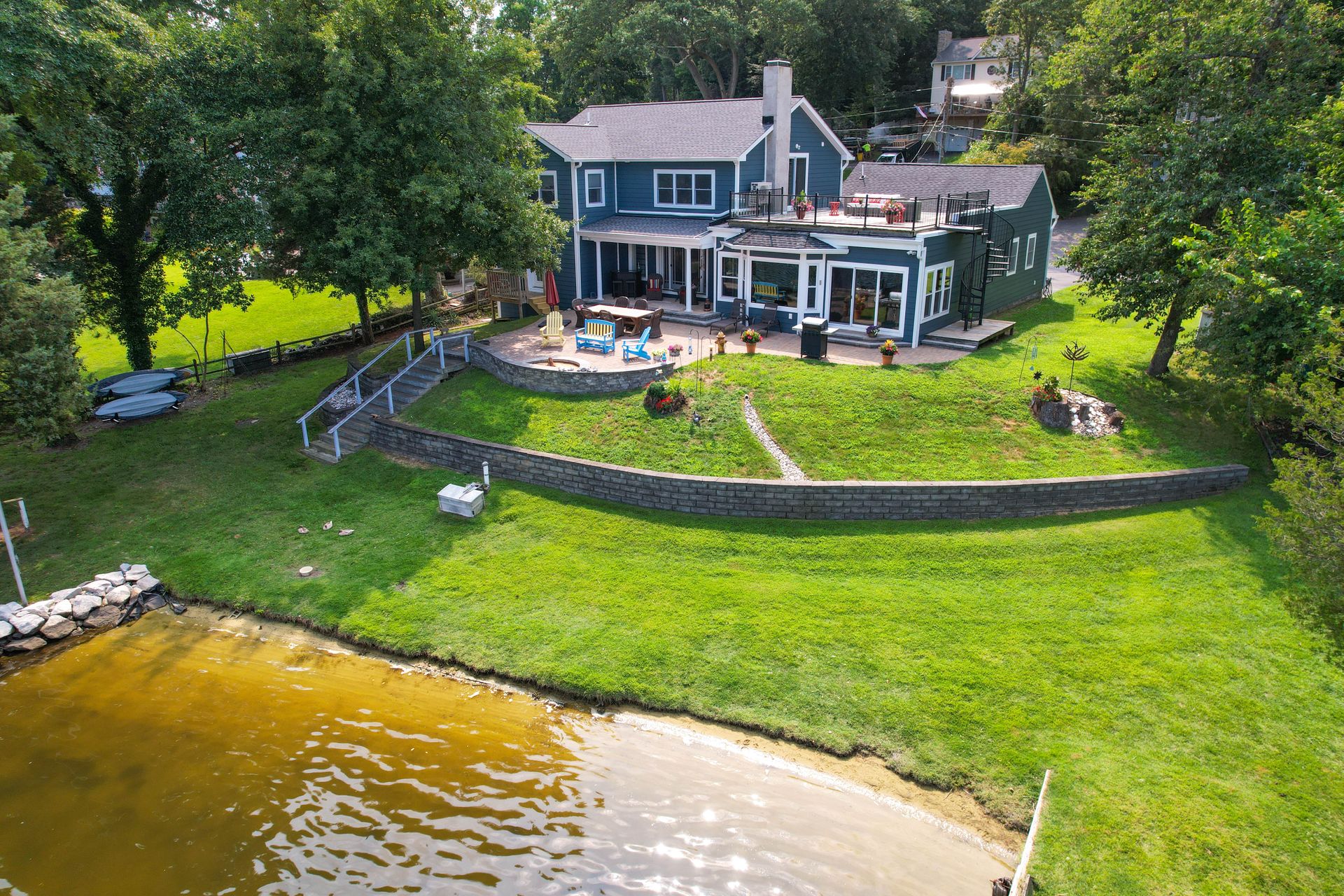 Beds 3 Baths 3 Living Space 3800 Sq. Ft.